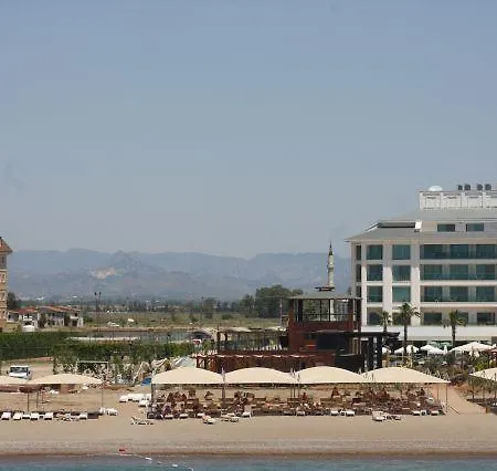 Hotel Armas Life 5*