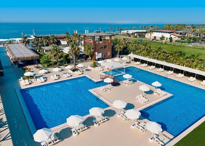 Armas Life Hotel