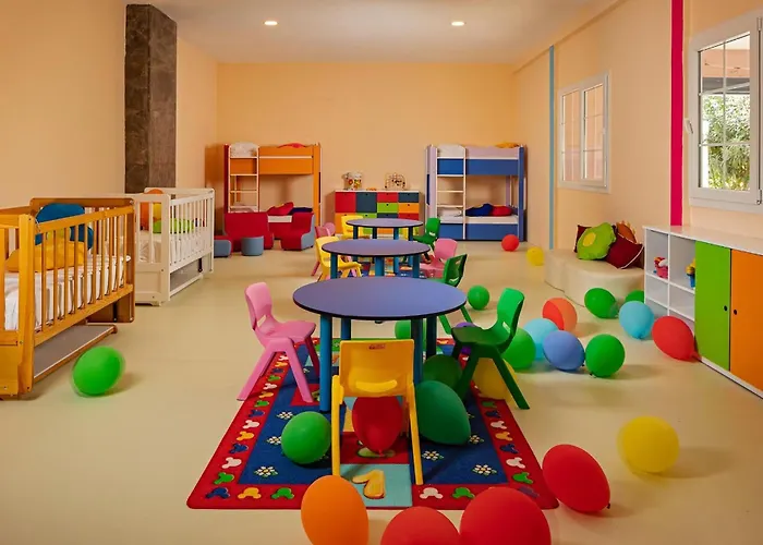 Armas Life فندق 5*