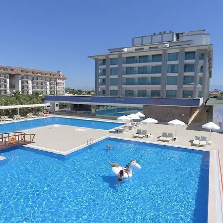Armas Life Hotell 5*